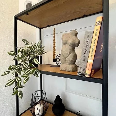 Kaiser Apartment: Retreat With Balcony