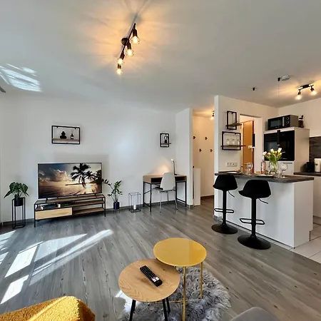 Apartment Kaiser Apartment: Retreat With Balcony